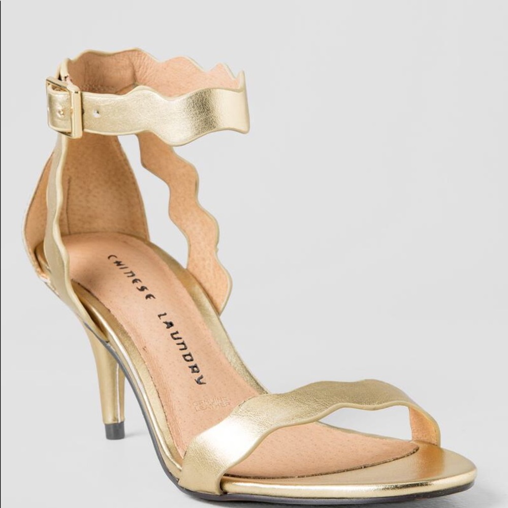 Chinese Laundry funky gold heels